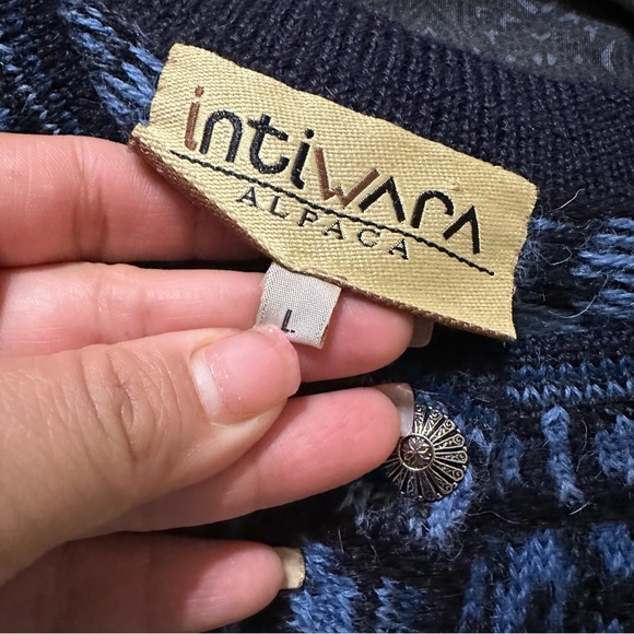 Intiwara alpaca cardigan size L - Picture 9 of 11